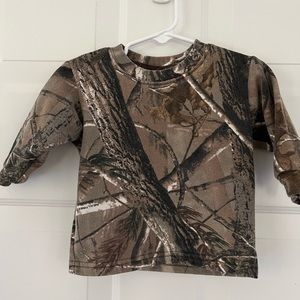 Bass Pro Shop camo sweatshirt